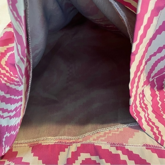 Trina Turk Sz 0 Stripes Cold Shoulder One Shoulder 95% Silk Dress Pink Gray - Picture 7 of 8